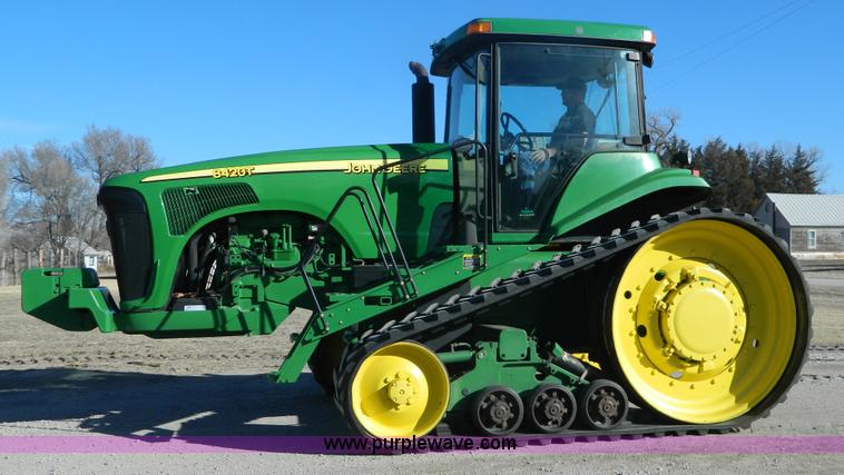 image for item L7316 2004 John Deere 8420T tractor