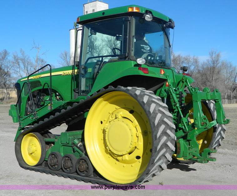 image for item L7316 2004 John Deere 8420T tractor