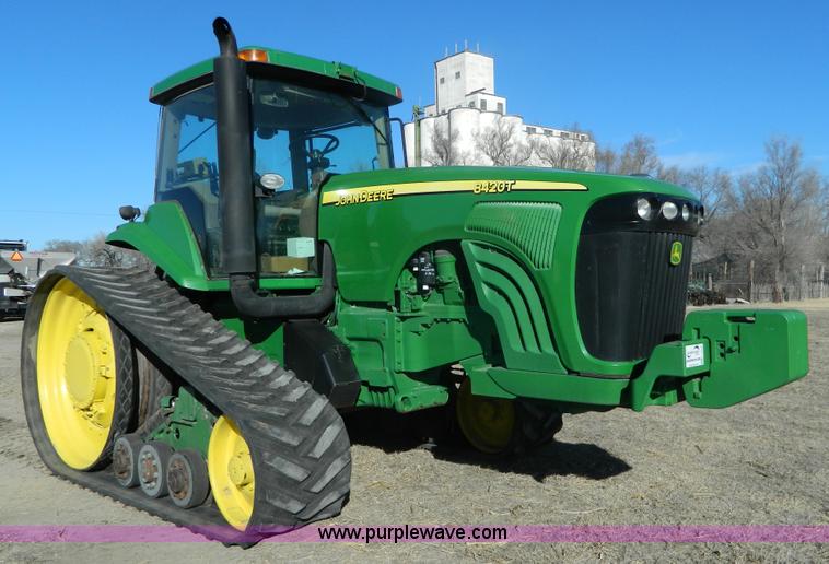 image for item L7316 2004 John Deere 8420T tractor