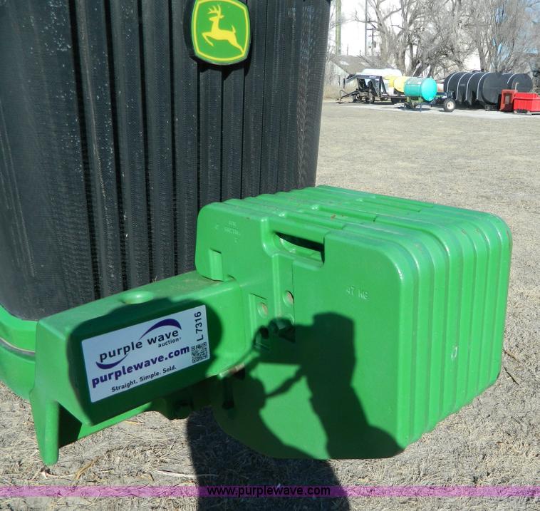 image for item L7316 2004 John Deere 8420T tractor