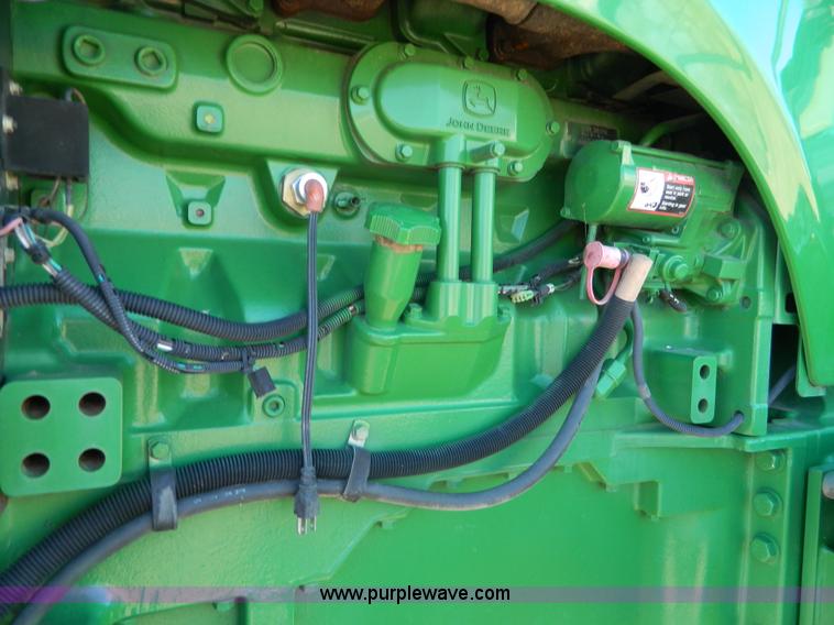 image for item L7316 2004 John Deere 8420T tractor