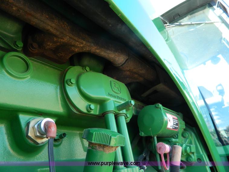 image for item L7316 2004 John Deere 8420T tractor