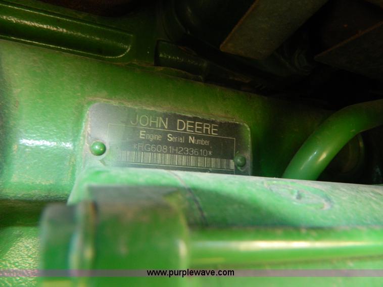 image for item L7316 2004 John Deere 8420T tractor