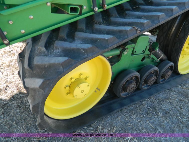 image for item L7316 2004 John Deere 8420T tractor