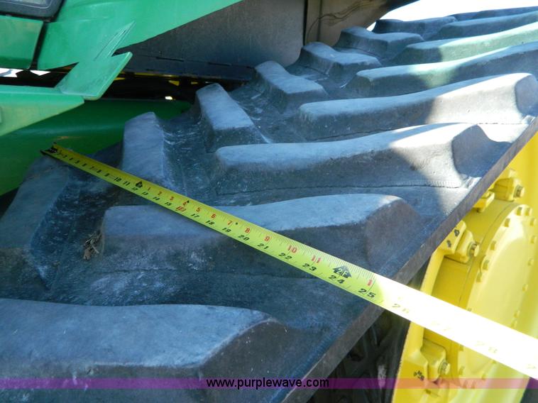 image for item L7316 2004 John Deere 8420T tractor