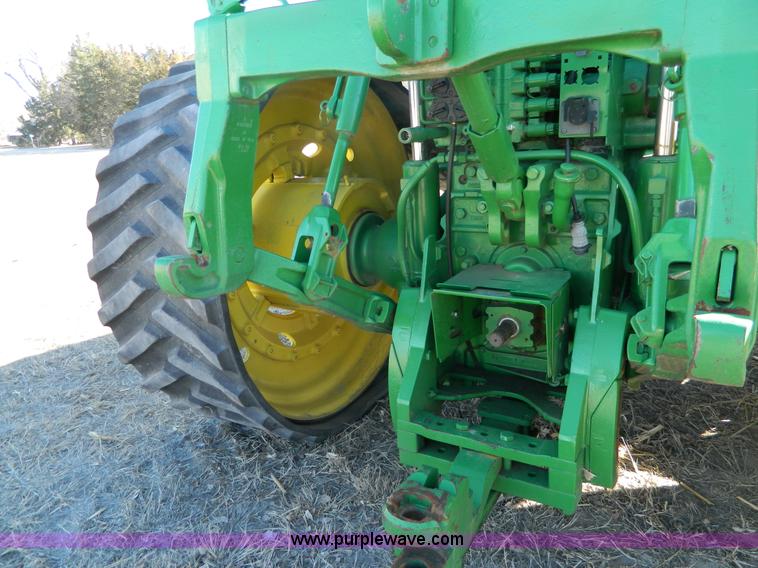 image for item L7316 2004 John Deere 8420T tractor