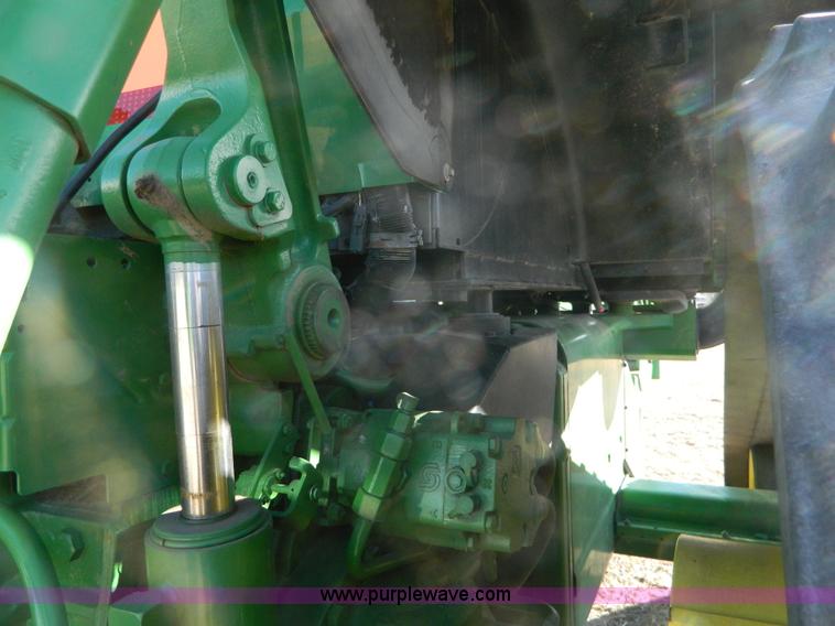 image for item L7316 2004 John Deere 8420T tractor