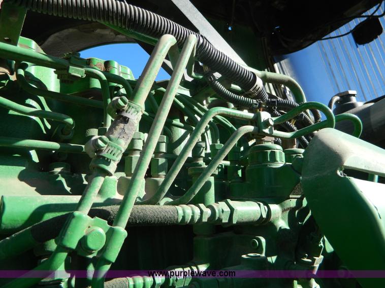 image for item L7316 2004 John Deere 8420T tractor