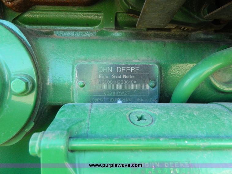 image for item L7316 2004 John Deere 8420T tractor