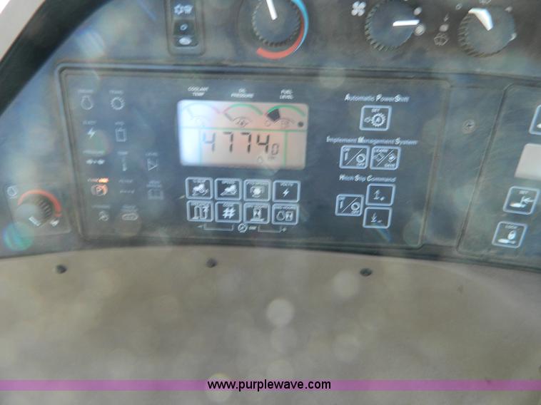 image for item L7316 2004 John Deere 8420T tractor