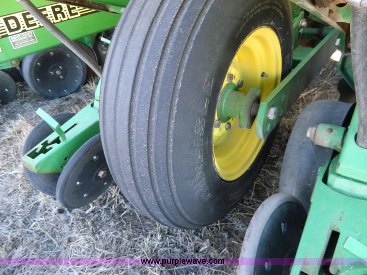 image for item L7317 1998 John Deere 1760 Max Emerge Plus planter