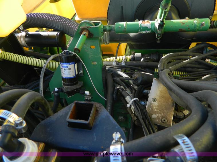 image for item L7317 1998 John Deere 1760 Max Emerge Plus planter