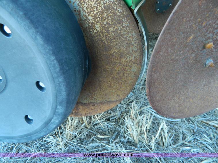 image for item L7317 1998 John Deere 1760 Max Emerge Plus planter