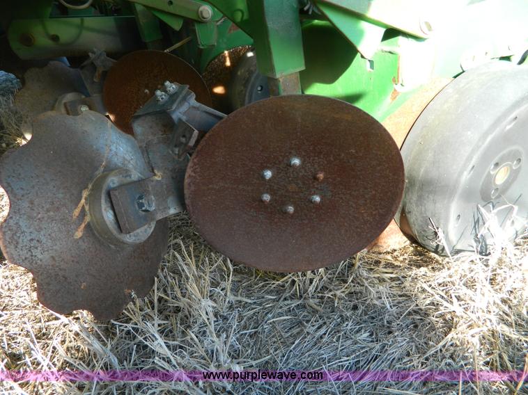 image for item L7317 1998 John Deere 1760 Max Emerge Plus planter