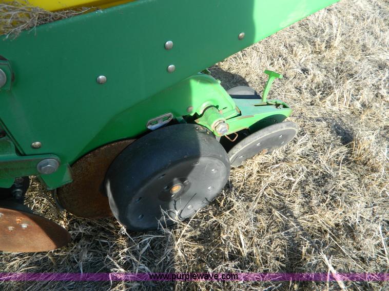 image for item L7317 1998 John Deere 1760 Max Emerge Plus planter