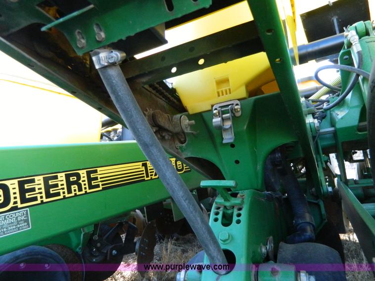 image for item L7317 1998 John Deere 1760 Max Emerge Plus planter