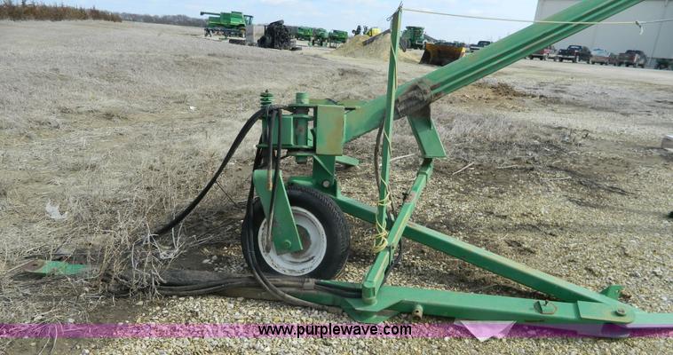 image for item L7329 John Deere double drill hitch