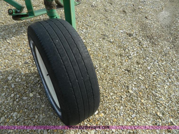 image for item L7329 John Deere double drill hitch