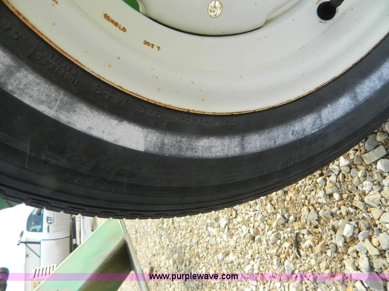 image for item L7329 John Deere double drill hitch