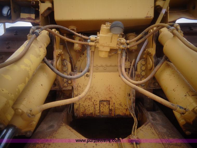image for item AL9227 1993 Caterpillar D10N dozer