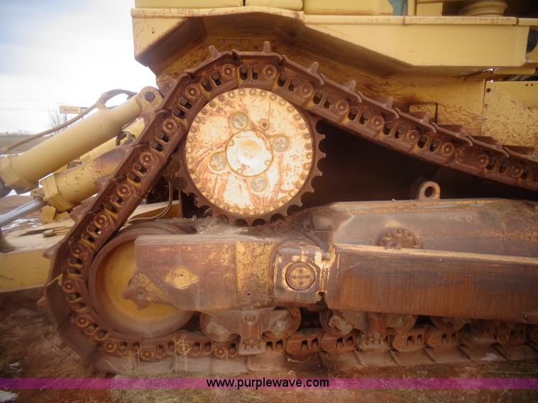 image for item AL9227 1993 Caterpillar D10N dozer