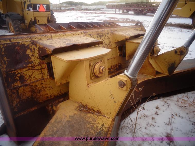 image for item AL9227 1993 Caterpillar D10N dozer