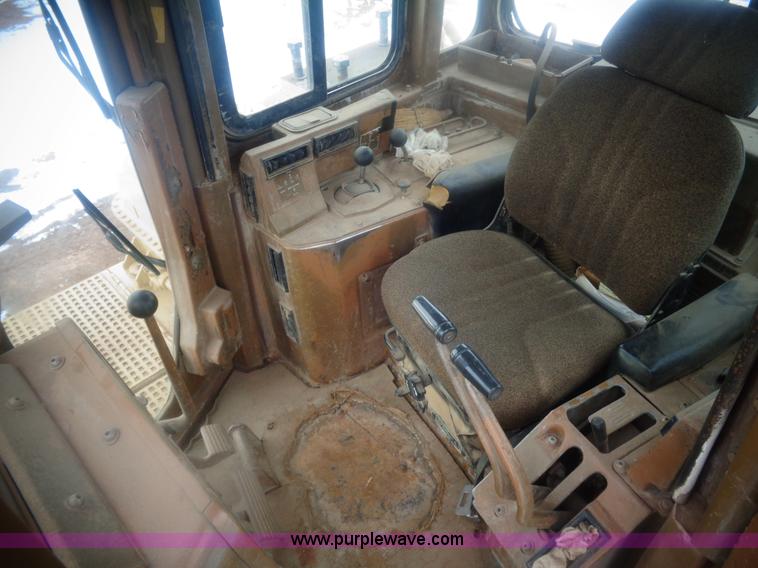 image for item AL9227 1993 Caterpillar D10N dozer