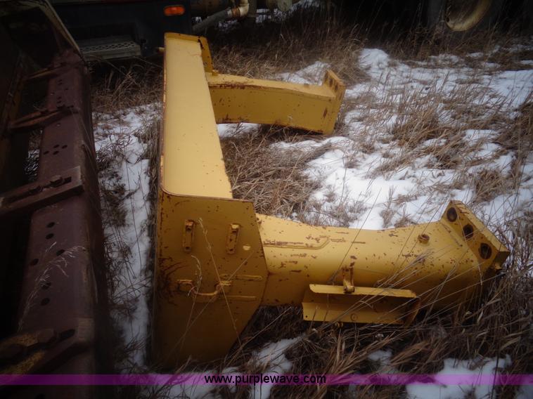 image for item AL9227 1993 Caterpillar D10N dozer