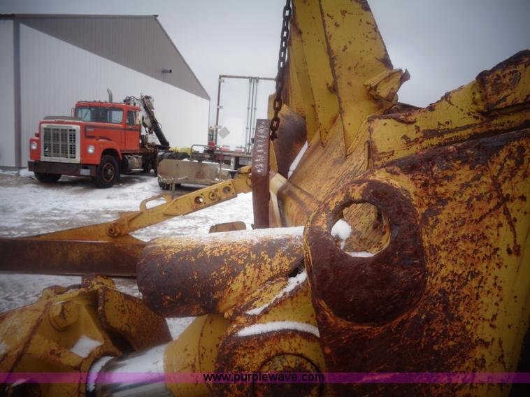 image for item AL9227 1993 Caterpillar D10N dozer