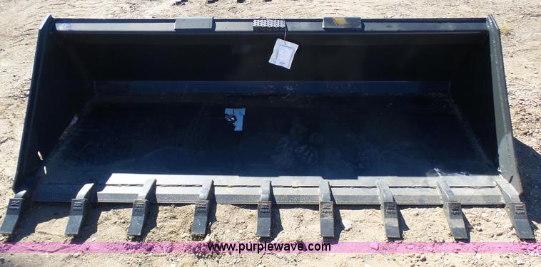 image for item AP9741 Gehl skid steer bucket