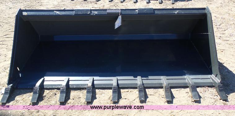 image for item AP9742 Gehl skid steer bucket