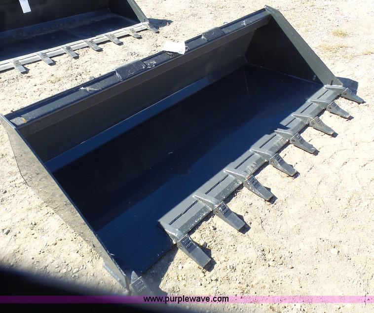 image for item AP9742 Gehl skid steer bucket