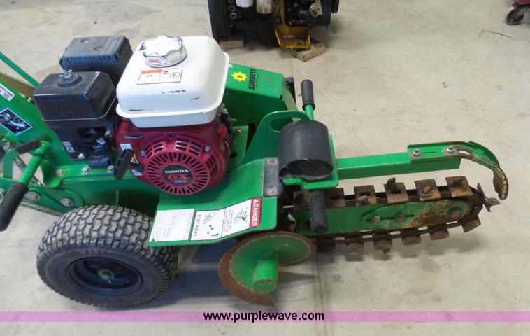 image for item AX9218 Vermeer RT60 trencher