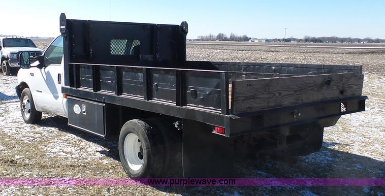 image for item AX9223 2000 Ford F350 dump bed truck