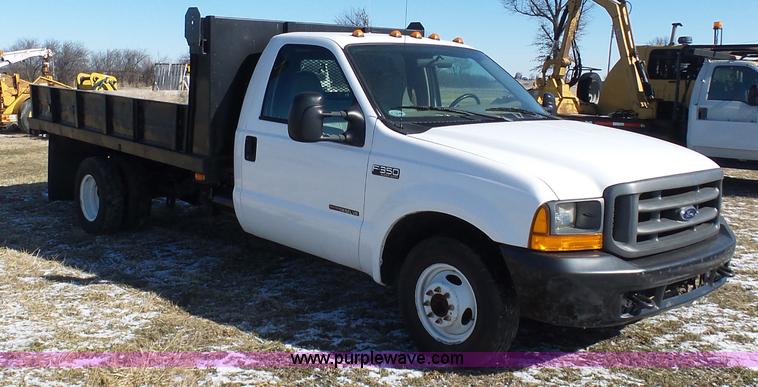 image for item AX9223 2000 Ford F350 dump bed truck