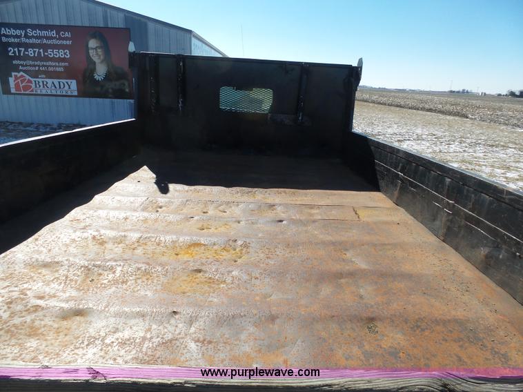 image for item AX9223 2000 Ford F350 dump bed truck