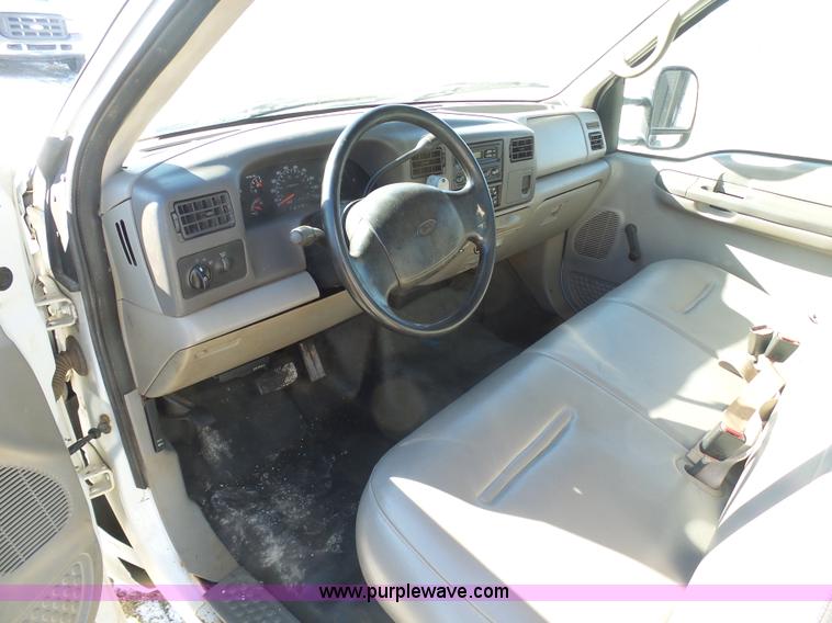 image for item AX9223 2000 Ford F350 dump bed truck
