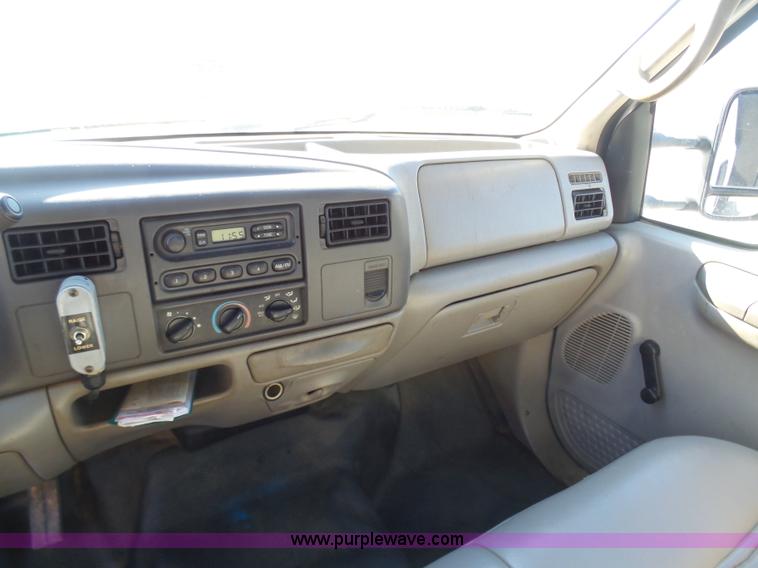 image for item AX9223 2000 Ford F350 dump bed truck