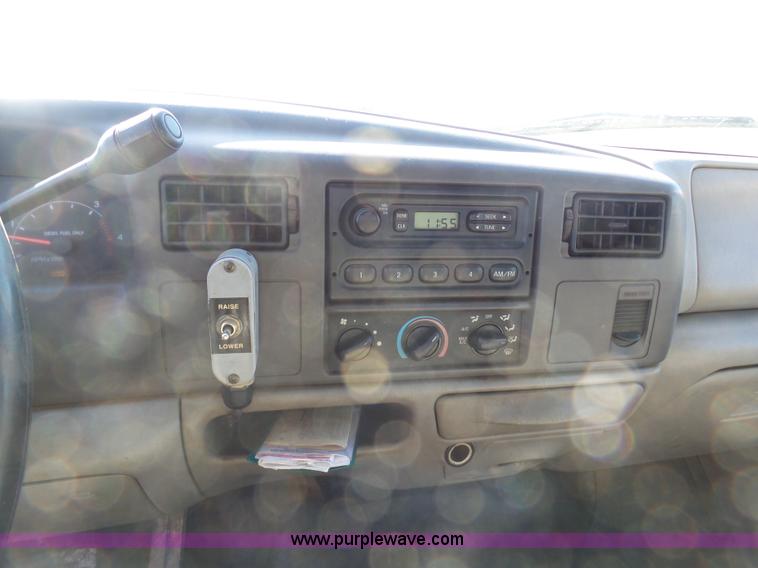 image for item AX9223 2000 Ford F350 dump bed truck