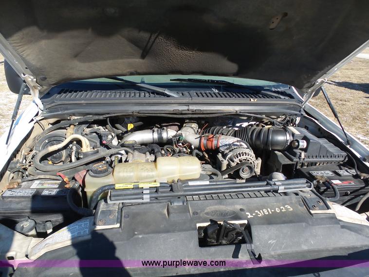 image for item AX9223 2000 Ford F350 dump bed truck