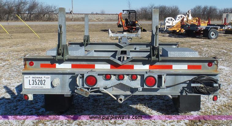 image for item AX9226 2001 Sauber 4400 extendable pole trailer