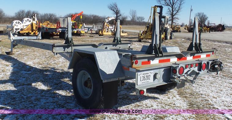 image for item AX9226 2001 Sauber 4400 extendable pole trailer