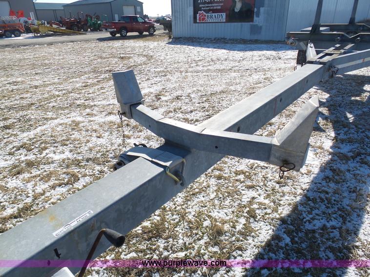 image for item AX9226 2001 Sauber 4400 extendable pole trailer