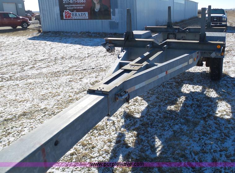 image for item AX9226 2001 Sauber 4400 extendable pole trailer