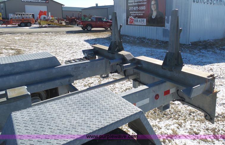 image for item AX9226 2001 Sauber 4400 extendable pole trailer