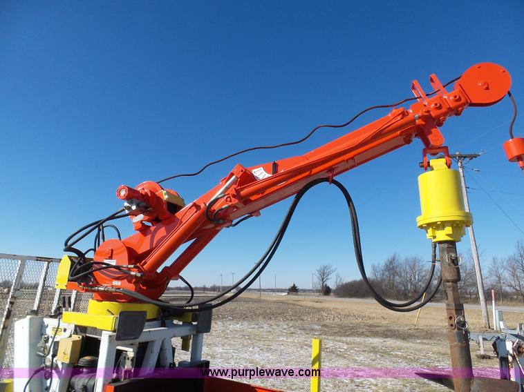 image for item AX9231 2000 S.D. Pittman 4000-T mini derrick digger