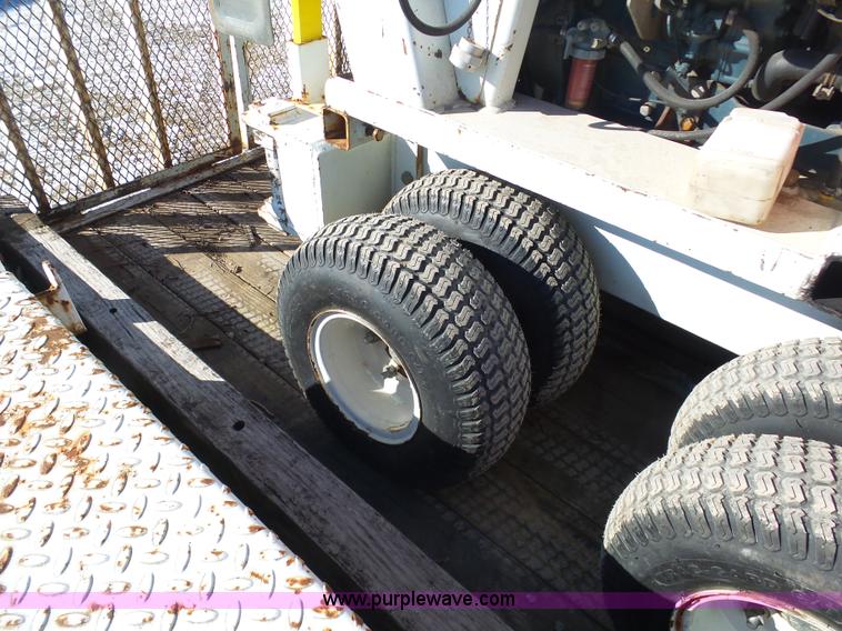 image for item AX9231 2000 S.D. Pittman 4000-T mini derrick digger
