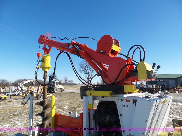 image for item AX9231 2000 S.D. Pittman 4000-T mini derrick digger