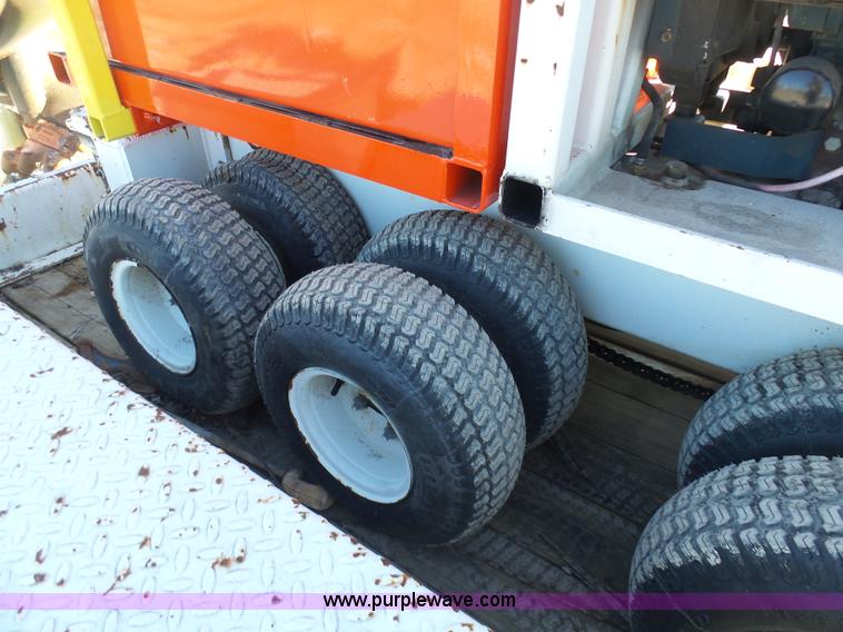 image for item AX9231 2000 S.D. Pittman 4000-T mini derrick digger