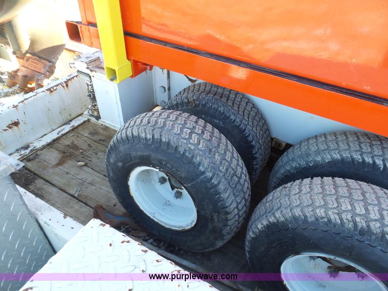 image for item AX9231 2000 S.D. Pittman 4000-T mini derrick digger